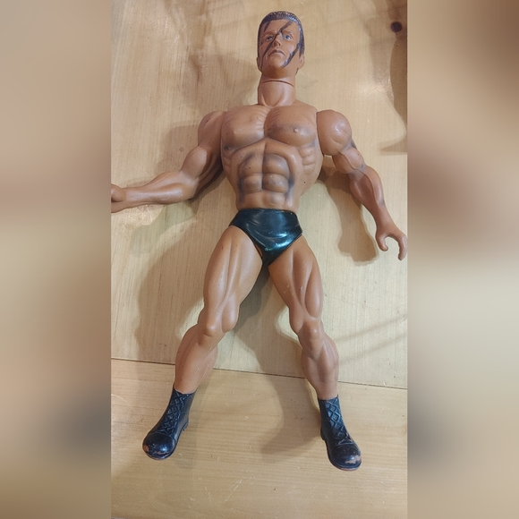 Commando John Matrix 16" Diamond Toys Arnold Schwarzenegger Action Figure 1985 - Picture 1 of 6